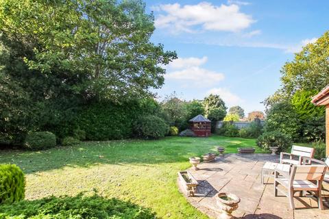 5 bedroom detached house for sale, OFF THE MOUNT, FETCHAM, KT22