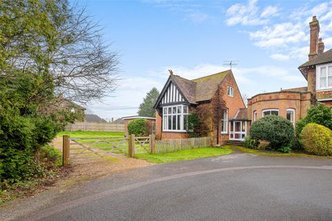 4 bedroom semi-detached house for sale, Oaklands, Oaks Road, Wray Common, Reigate, RH2