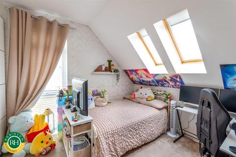 5 Fox Gardens, Bentley, Doncaster, DN5 0NF