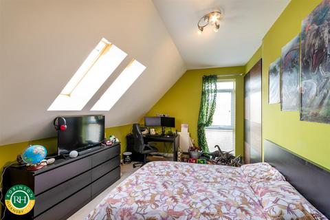 5 Fox Gardens, Bentley, Doncaster, DN5 0NF