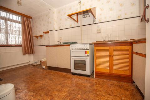 2 Stinchcombe, Yate, Bristol, BS37 4DN