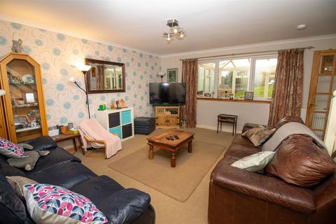 4 bedroom end of terrace house for sale, 1 Daykins Drive, Hawick