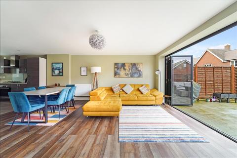 11 Rona Maclean Close, Epsom, KT19 8FU
