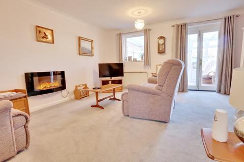 2 bedroom end of terrace house for sale, Mousehole Lane, Hythe