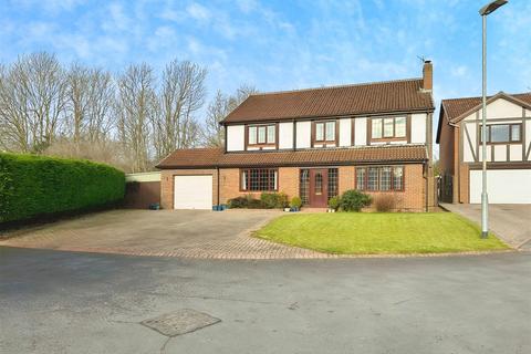 6 bedroom detached house for sale, Whinham Way, Morpeth