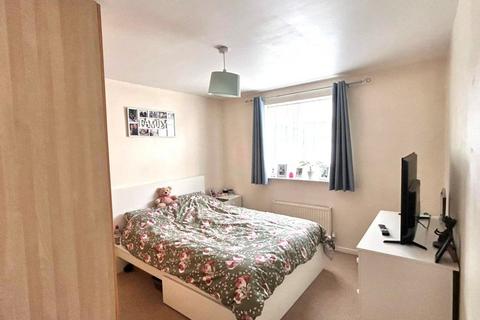 2 bedroom flat for sale, Caroline Court, Burton-on-Trent, Staffordshire, DE14