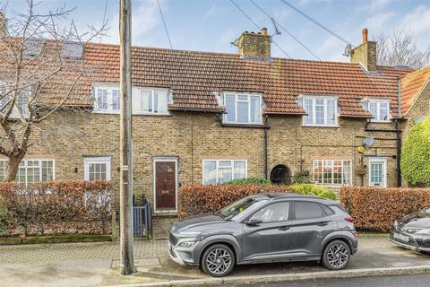 3 bedroom terraced house for sale, Swinburne Road, Putney, SW15