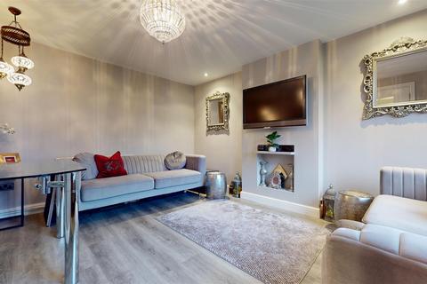 4 bedroom detached house for sale, Tower Drive, Neath Hill, Milton Keynes
