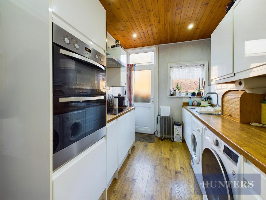 CAM03407 G0-PR0492-STILL013.jpg