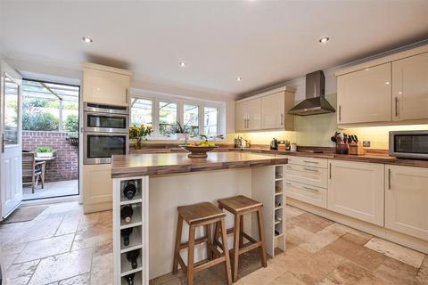 Green Bank Upper Link, St Mary Bourne, Andover, SP11 6BT