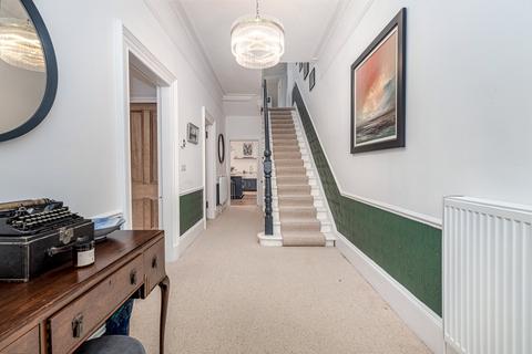 121 Balshagray Avenue, Glasgow, G11 7EG