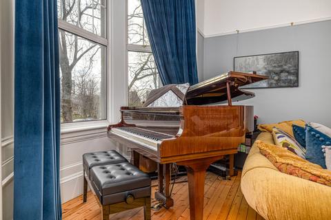 121 Balshagray Avenue, Glasgow, G11 7EG