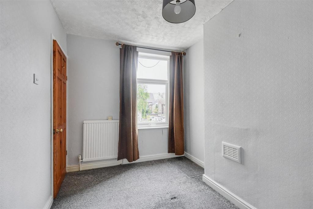 Bedroom 2 2.jpeg