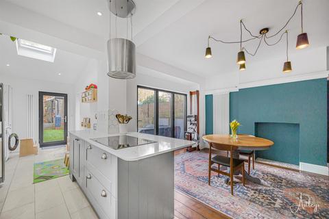undefined, Heathfield Swansea, SA1 6EL