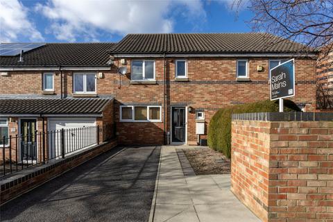 3 bedroom terraced house to rent, Village Heights, Gateshead, NE8