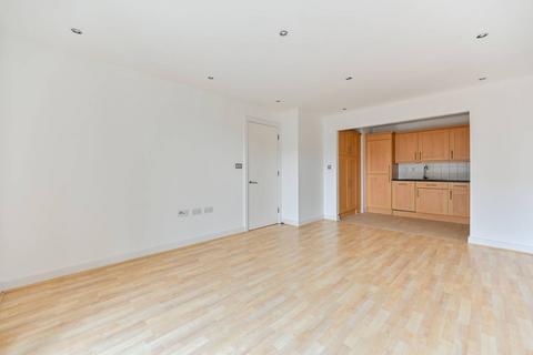 1 bedroom flat for sale, London Road, Kingston, Kingston upon Thames, KT2