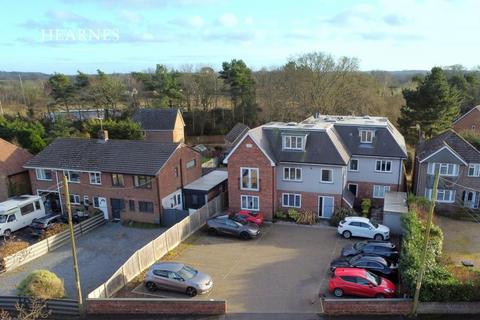 1 bedroom apartment for sale, Lectern Court, Wimborne Road West, BH21 2DU