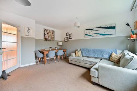 2 bedroom flat for sale, Westbury Road, New Malden, KT3