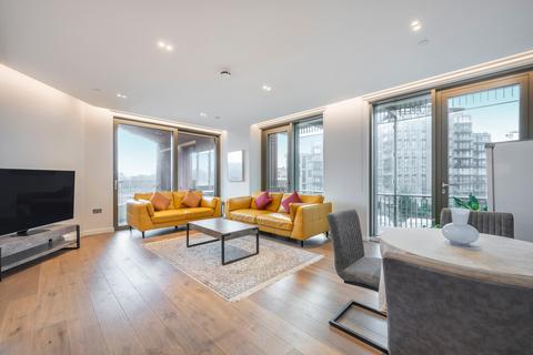 2 bedroom flat for sale, Tapestry Apartments, Kings Cross, N1C