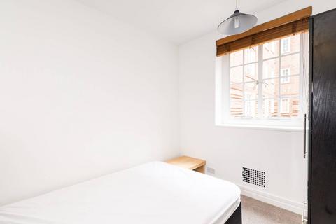 2 bedroom flat to rent, Chelsea Manor Street, Chelsea, London, SW3