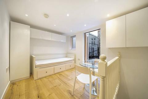 Studio to rent, Upper Tachbrook Street, Pimlico, London, SW1V