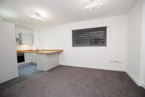 2 bedroom apartment to rent, Gordon Gardens, Swindon SN1