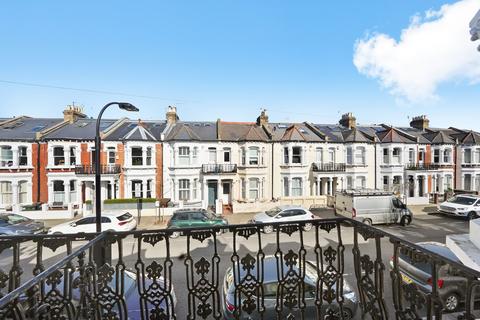 2 bedroom flat for sale, Hartismere Road, London, SW6