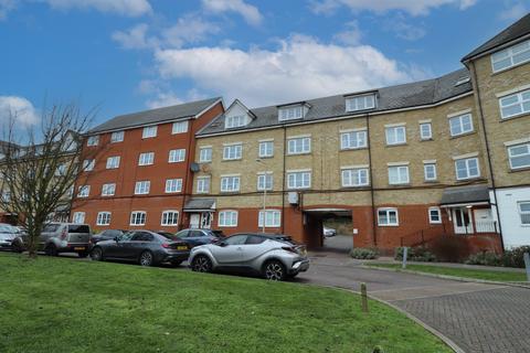 2 bedroom flat for sale, Kendal, Purfleet-on-Thames RM19