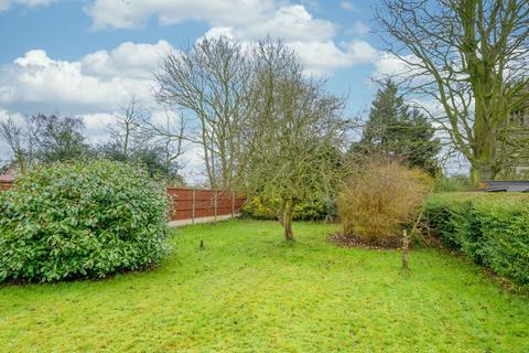 2 bedroom detached bungalow for sale, Main Road, Hundleby, PE23