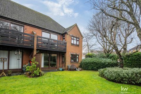 2 bedroom maisonette for sale, The Lawns, Stevenage, Hertfordshire