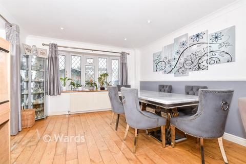 3 bedroom semi-detached bungalow for sale, Vauxhall Crescent, Snodland ME6