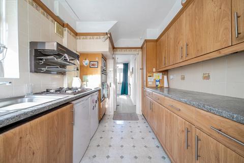 2 bedroom semi-detached house for sale, Weymouth Road, Hayes, UB4