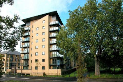 1 bedroom apartment to rent, Victoria Way, Woking, Surrey, GU21