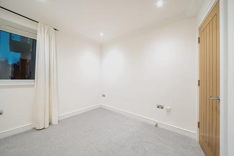 Apartment 4, The Hall Allerton Hill, Chapel Allerton, Leeds, LS7 3NZ