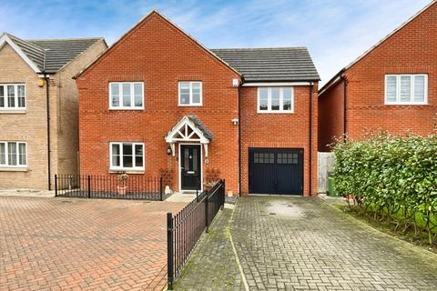 4 bedroom detached house for sale, Maddock Close, Narborough LE19