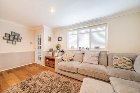 2 bedroom semi-detached house for sale, Cranbrook Close, Bromley, BR2