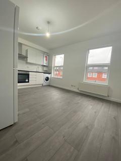 1 bedroom flat to rent, London, N15