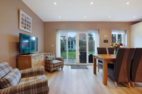 2 Aspdin Close, Halling, Rochester, ME2 1GD