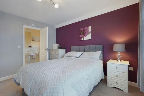 2 Aspdin Close, Halling, Rochester, ME2 1GD