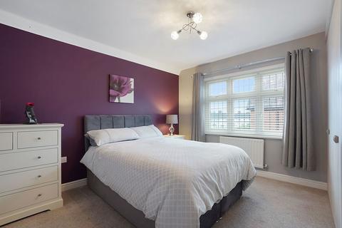 2 Aspdin Close, Halling, Rochester, ME2 1GD