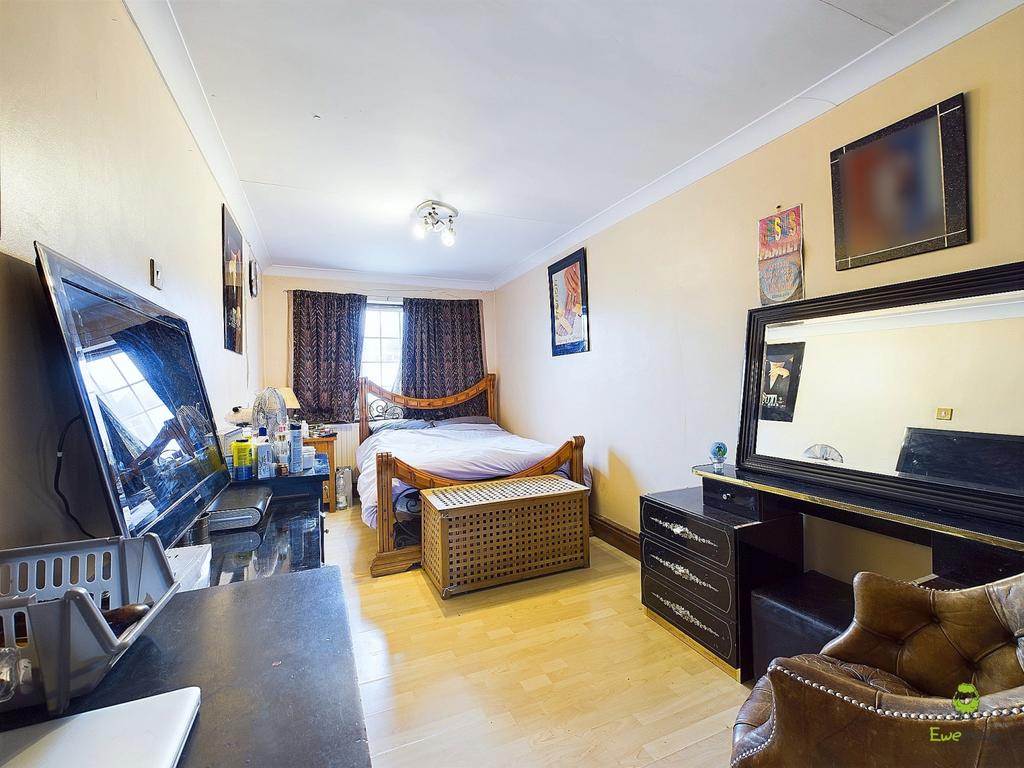 Presented by Kevin at Ewe Move Bexleyheath and Dart