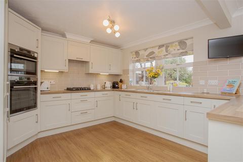 19 Alder Road, Hampton Hargate, Peterborough, PE7 8BU