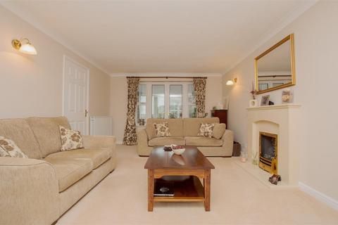 19 Alder Road, Hampton Hargate, Peterborough, PE7 8BU