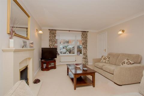 19 Alder Road, Hampton Hargate, Peterborough, PE7 8BU