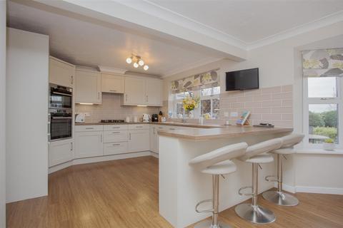 19 Alder Road, Hampton Hargate, Peterborough, PE7 8BU
