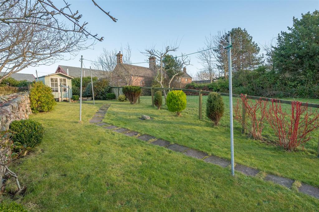 External rear gardens