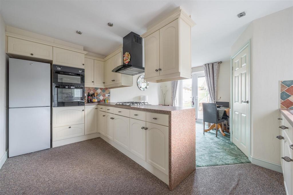 Kitchen/ dining room