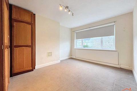 3 bedroom detached house for sale, Brook Avenue, Edgware