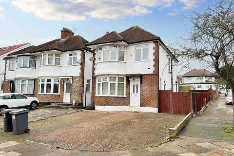 3 bedroom detached house for sale, Brook Avenue, Edgware