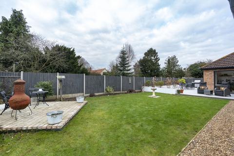 8 Blanchard Close, Rippingale, Bourne, PE10 0TJ
